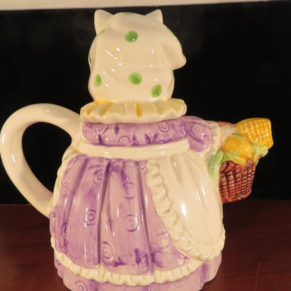 Heritage Mint DECORATIVE PIG Teapot 7" High (103C) - Picture 3 of 7